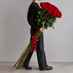 15 красных роз 150 см